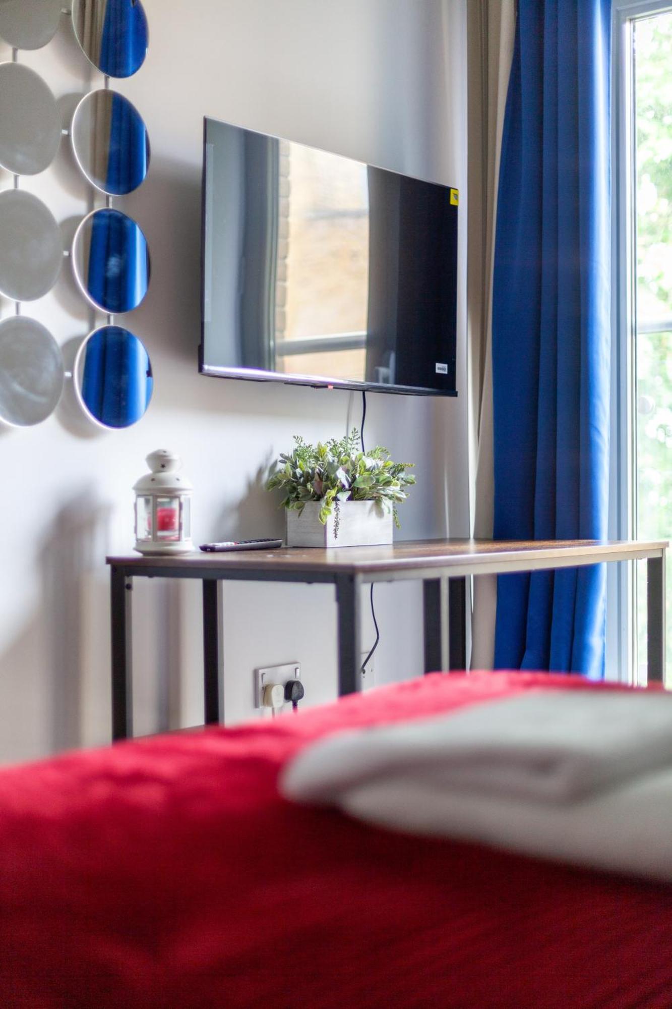 Deluxe Holborn Two Bedroom Apartment Londen Buitenkant foto