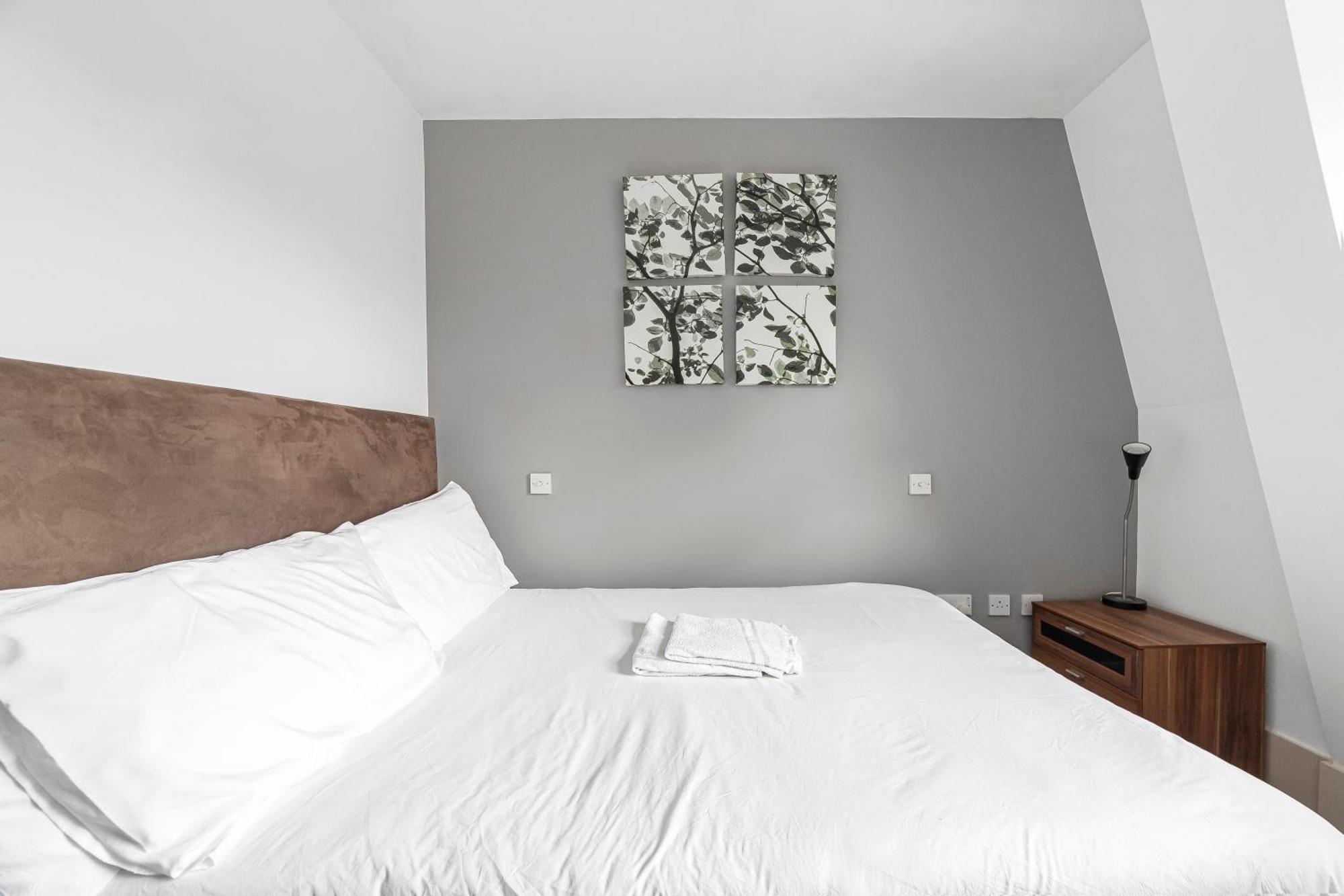 Deluxe Holborn Two Bedroom Apartment Londen Buitenkant foto